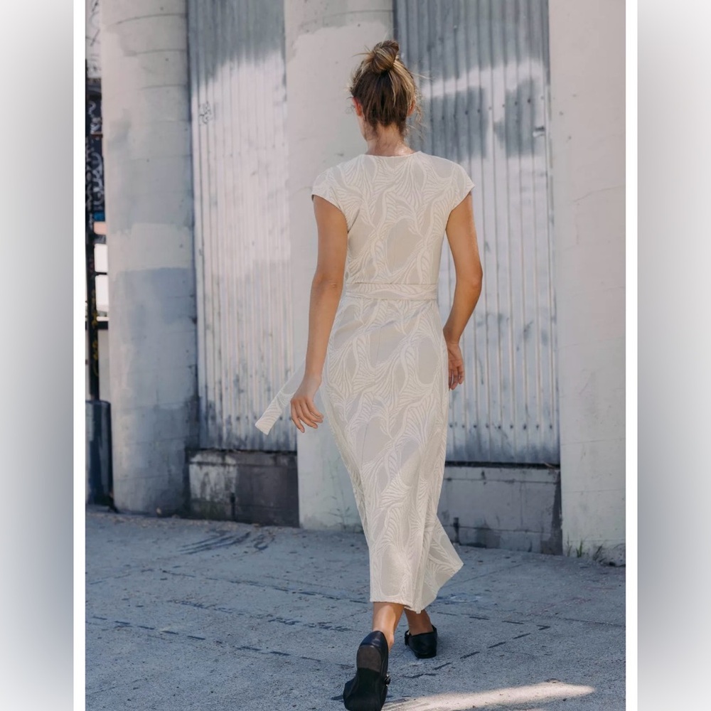 Zara Cream Midi Dress - Picture 3 of 8